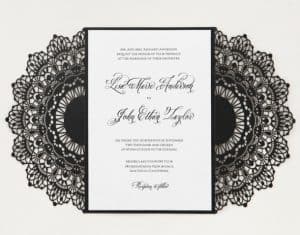 Thiệp cưới D216053 đen mạnh mẽ quý phái