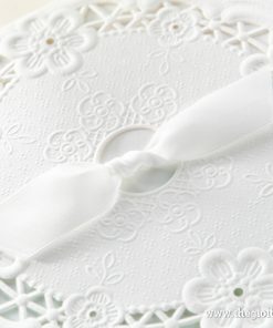 Thiệp cưới đẹp BH5153 hoa văn cắt laser và dập nổi rất tỉ mỉ